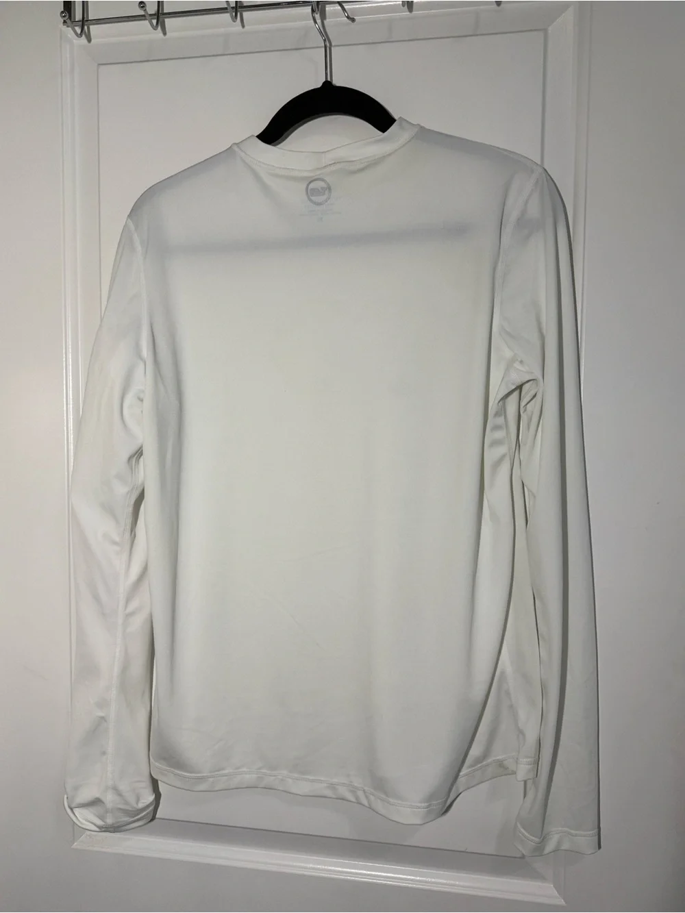 Vineyard Vines Women’s Long-Sleeve Swim Tee / Rash Guard in White
